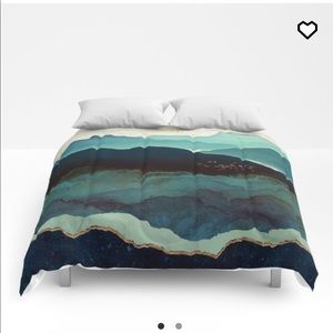 NEW!! Never used mountain Duvet cover KING SIZE